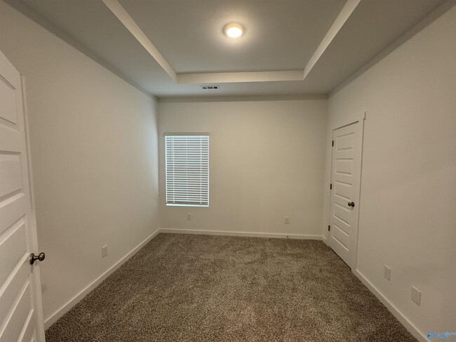 Building Photo - 73 Tall Sky Ln