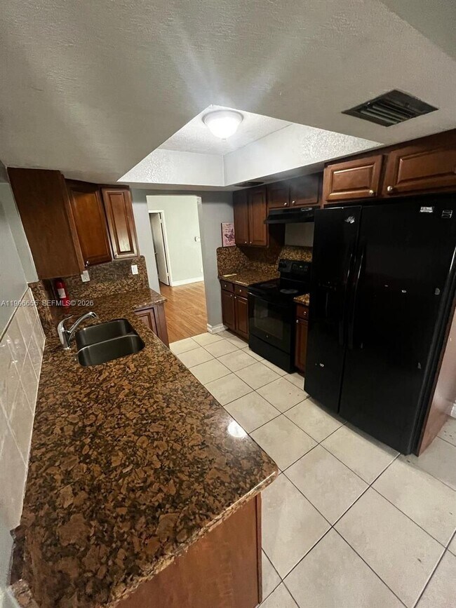 Building Photo - 4753 NW 41st St