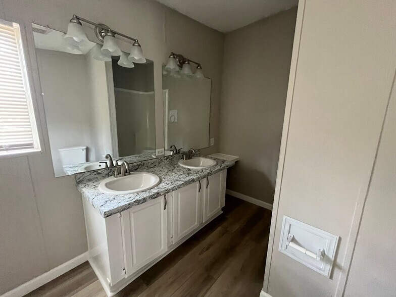 Building Photo - 2518 Courthouse Rd