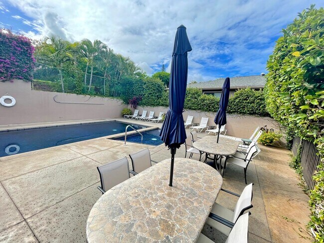 Building Photo - AUGUST RENT FREE for 1 YEAR LEASE SIGNED F...