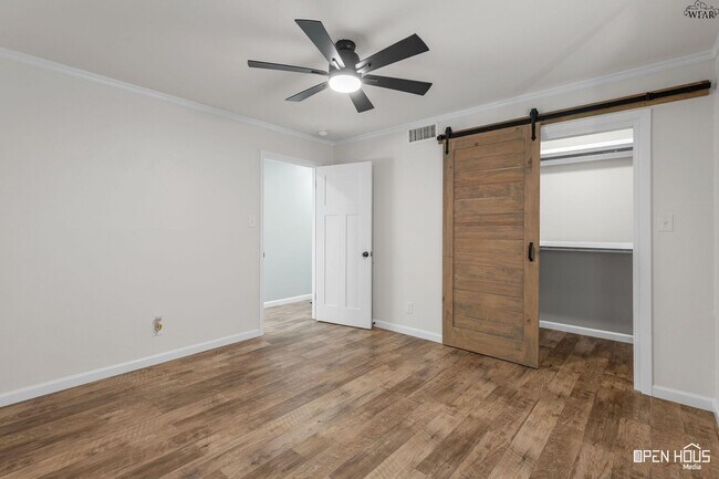 Building Photo - 3512 Juniper Ln