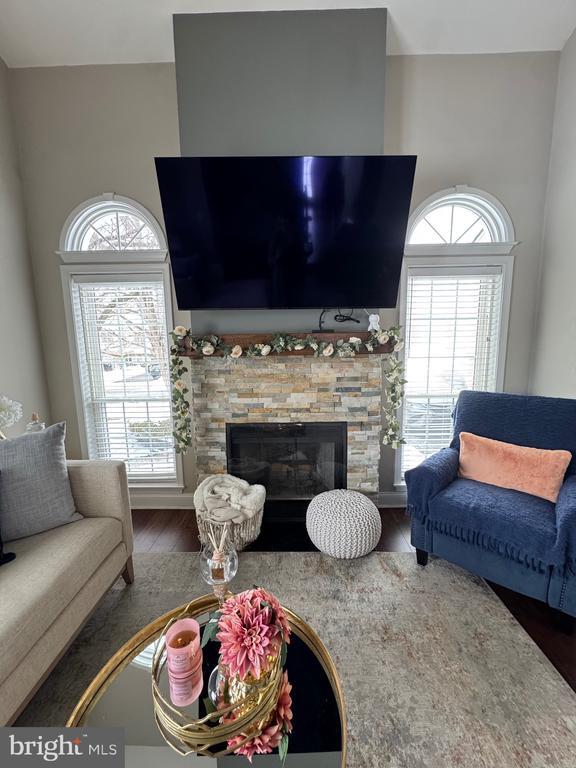 Building Photo - 17 Parkview Way