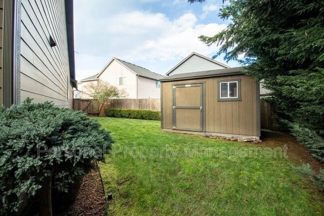 Building Photo - 902 N 15th Ct