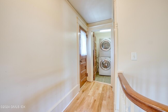 Building Photo - 27 Kirby St