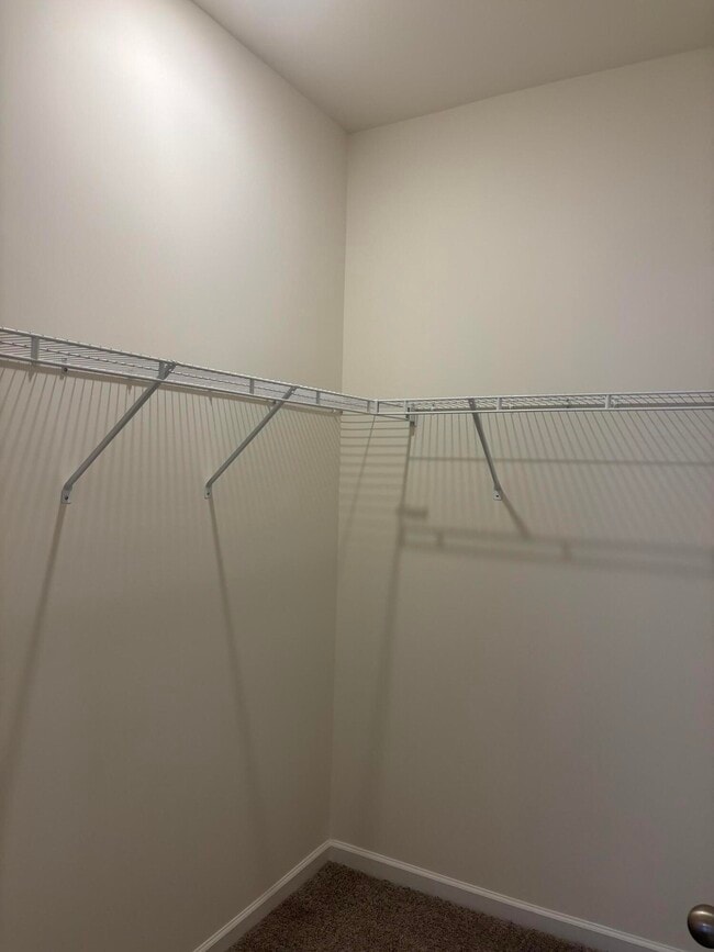 Building Photo - 372 Acorn St