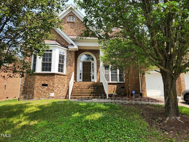 Primary Photo - 608 Oxboro Cir