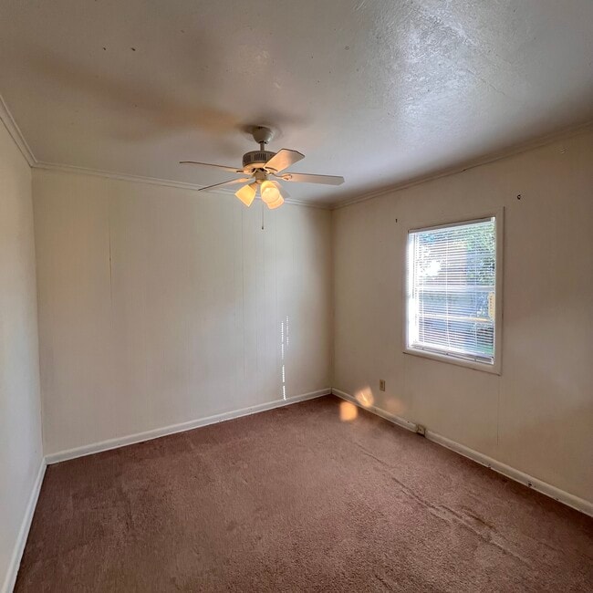 Building Photo - 3401 LA-121