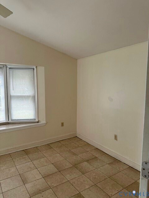 Building Photo - 7617 Sunny Bank Dr