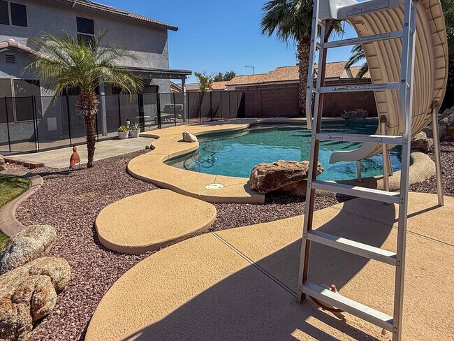 Building Photo - 3103 W Zachary Dr