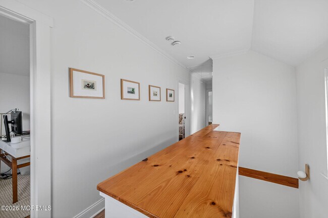 Building Photo - 403 Sewall Ave