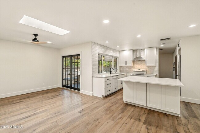 Building Photo - 9020 N 29th St
