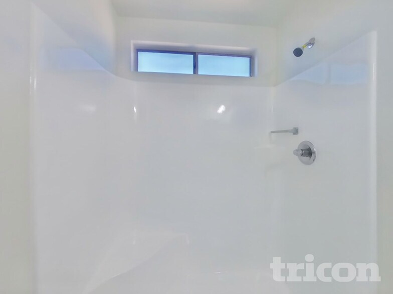 Building Photo - 313 W Nopal Pl