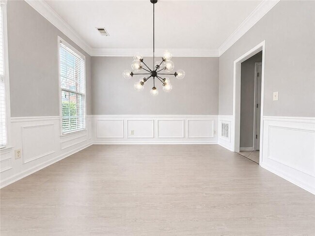 Building Photo - 1707 Hidden Pond Cir