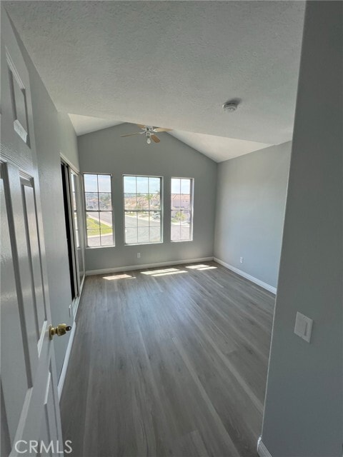 Building Photo - 543 S Eveningsong Ln