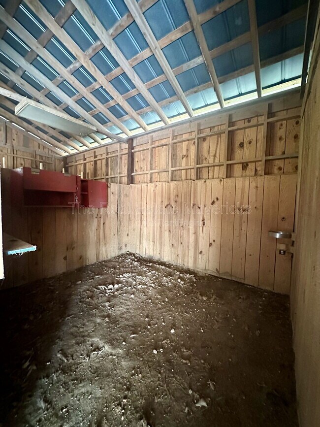 Building Photo - 620 Harp Switch Rd