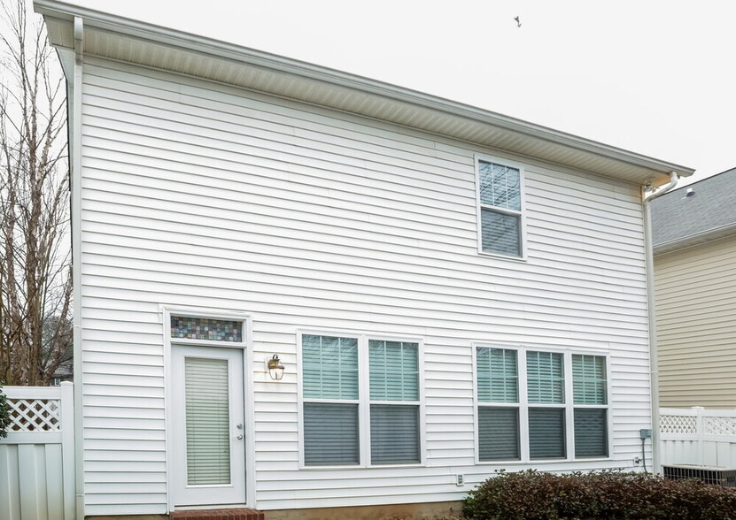 Building Photo - 12709 Windyedge Rd