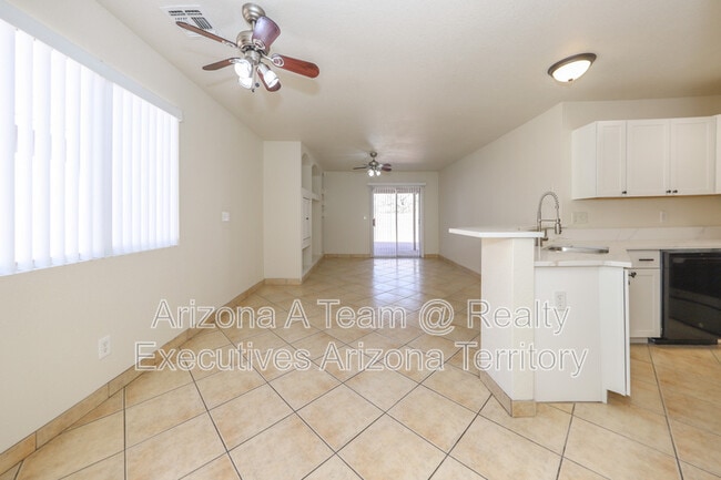 Building Photo - 7041 Mitchell Flyer Rd