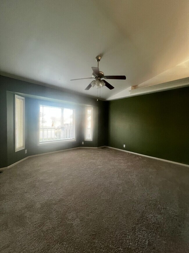 Building Photo - Great Single level Home!