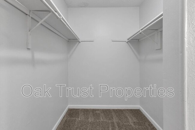 Building Photo - 1402 Camp Rd