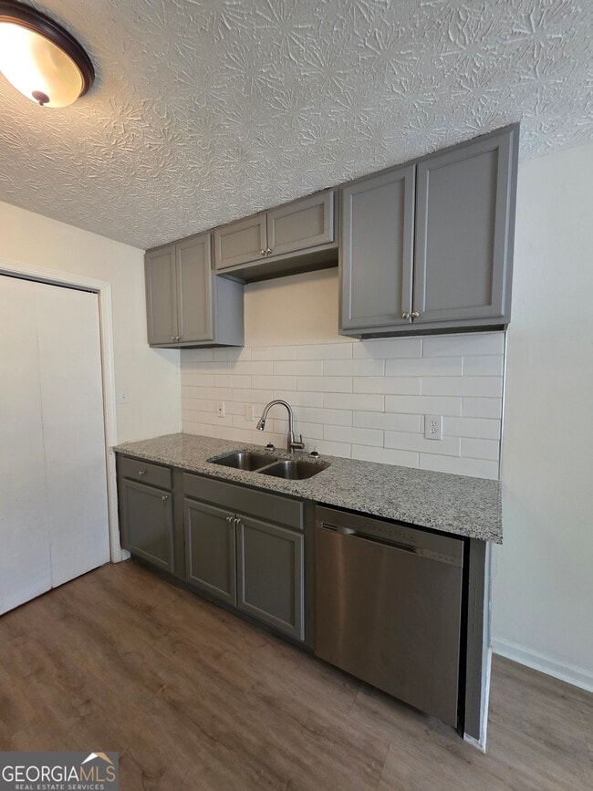 Building Photo - 452 Booth Cir SW
