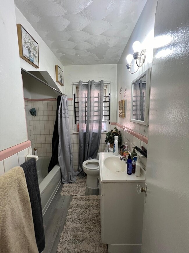 Building Photo - 16604 Winthrop St