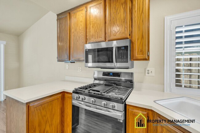 Building Photo - Beautifully Remodeled 3-Bedroom Home for Rent
