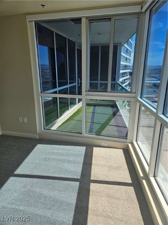 Building Photo - 4525 Dean Martin Dr