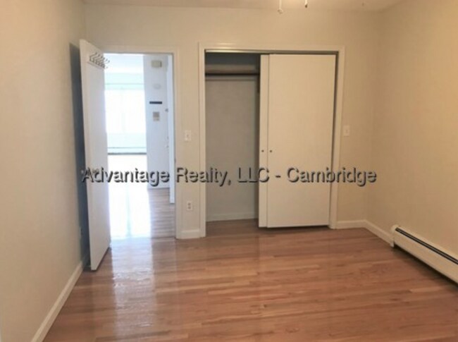 Building Photo - 71 5th St