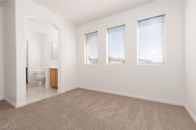 Building Photo - 3829 Bayamon St