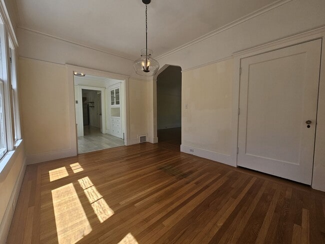 Building Photo - 4-Bedroom Single Family Home in Palo Alto-  lease take over