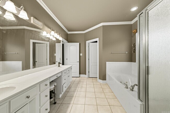 Building Photo - 25 Hickory Bend Dr