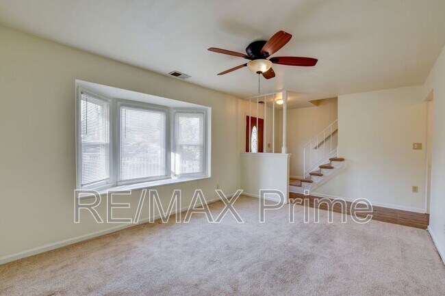 Building Photo - 2259 Sedgewick Dr