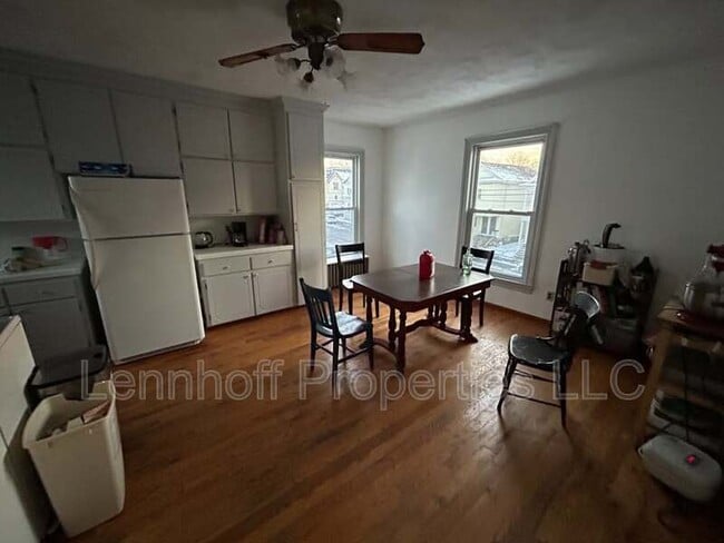 Building Photo - 308 Pawtucket St