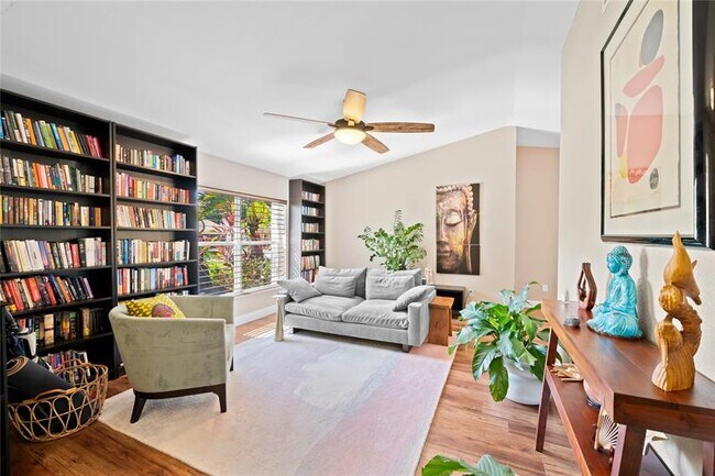 Building Photo - 5031 SW 119th Ave