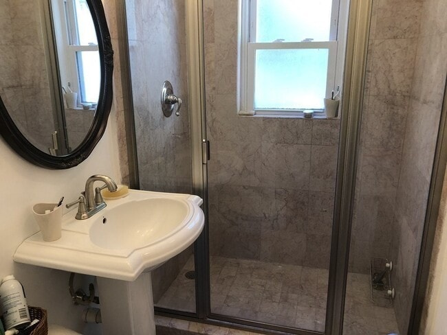 Building Photo - 165 Longwood Ave