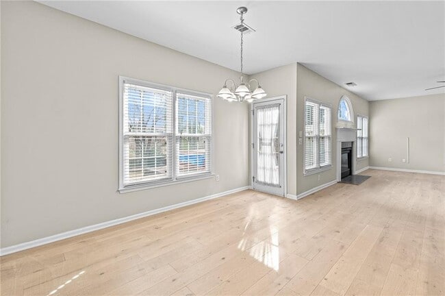 Building Photo - 2030 Brook Meadow Dr