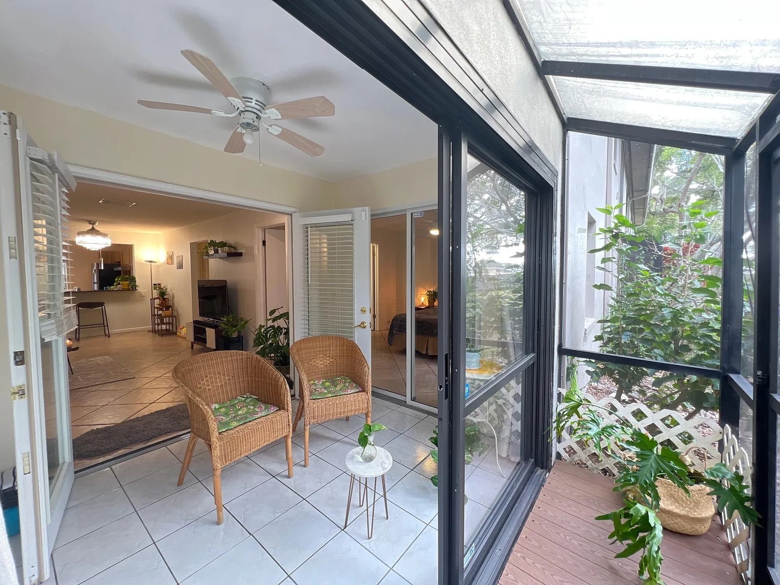 Building Photo - 5265 E Bay Dr