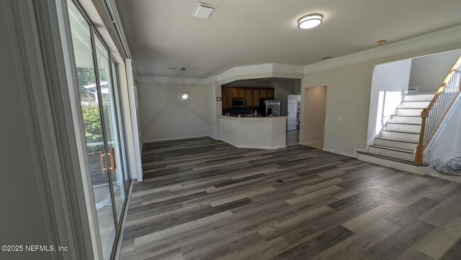 Building Photo - 6500 White Flower Ct