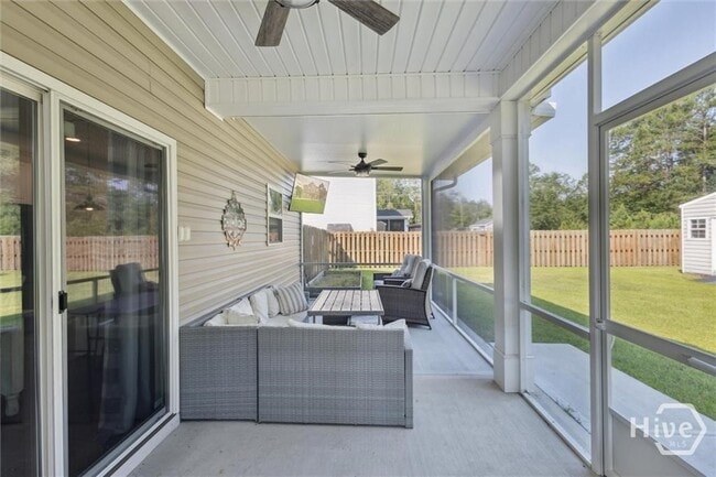 Building Photo - 105 Summer Station Dr