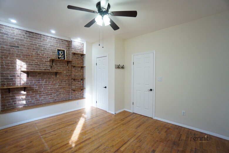 Building Photo - 310 Patchen Ave