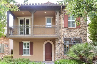 Building Photo - Dazzling 5-bedroom home in Fremont – Ardenwood Neighborhood!