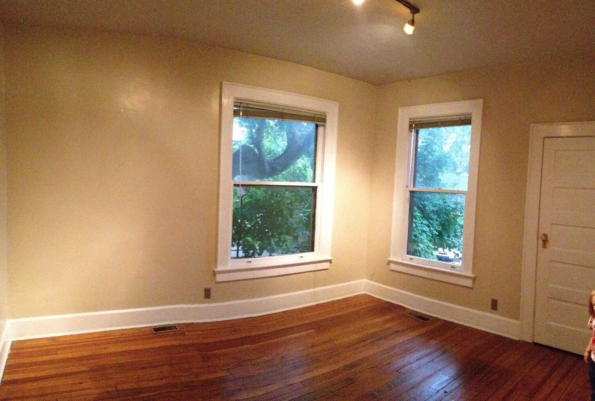 Living room - 616 SE 3rd St