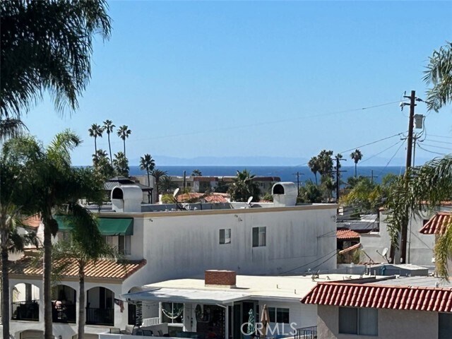 Building Photo - 402 S Ola Vista