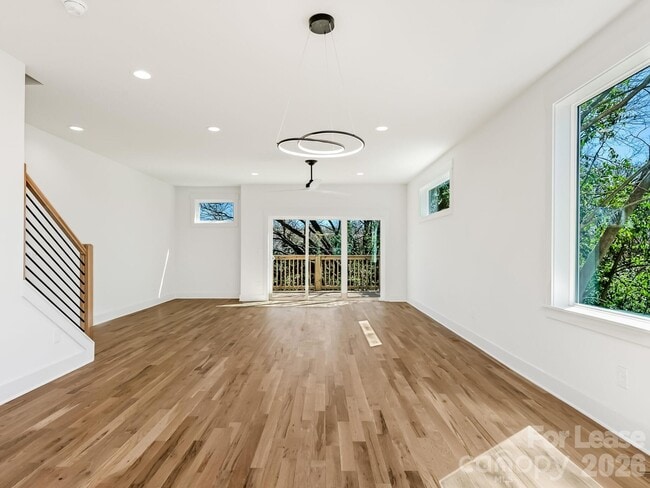 Building Photo - 1310 N Davidson St