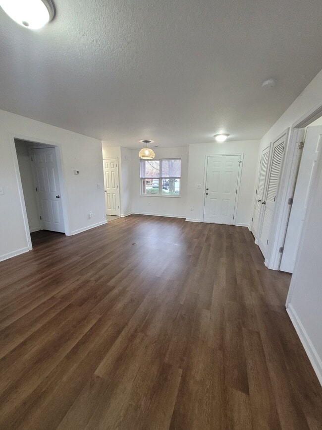 Building Photo - 204 Olde Covington Way