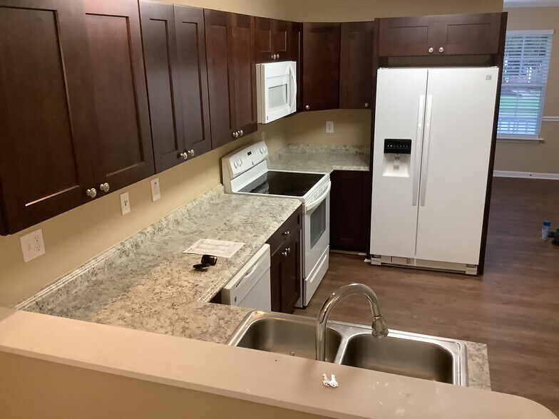 Building Photo - 116 Windy Meadow Way