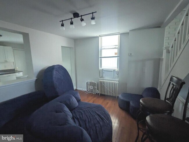 Building Photo - 657 N 37th St