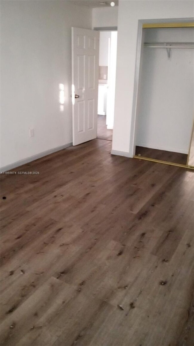 Building Photo - 1841 Cleveland St