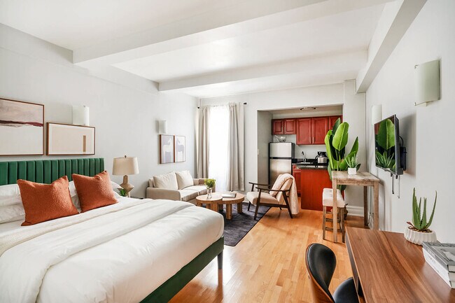 Building Photo - 238 W 73rd St