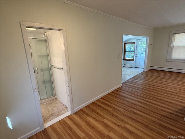 Building Photo - 875 Fleetwood Rd